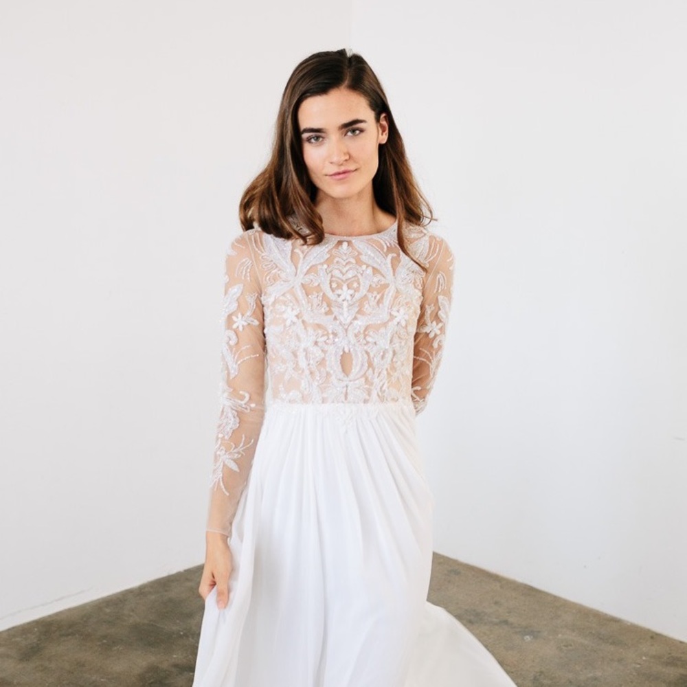 Louvienne Tarren Wedding Dress